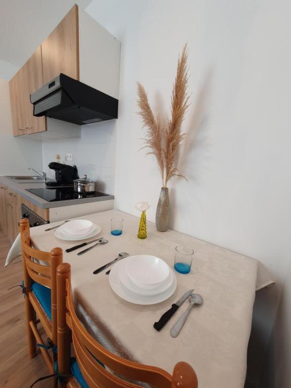 Appart'Hotel, Ikimo 5 Appartements Entiers A Votre Disposition Au Choix Нанси Екстериор снимка